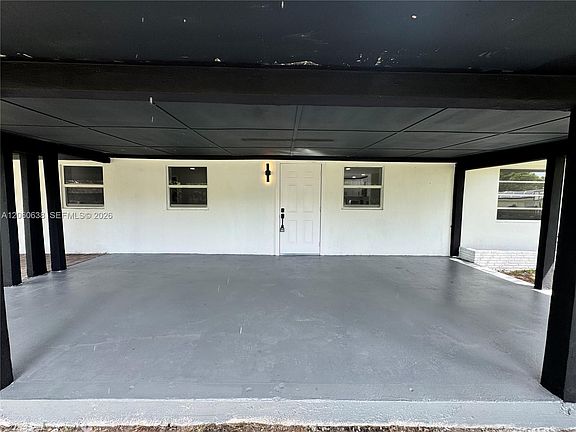 3rd image of 4715 SW 23rd St