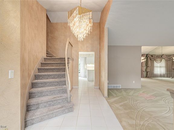 4th image of 6909 Lido Ct