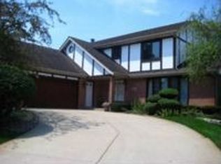 20 Golf View Ln, Frankfort, IL 60423