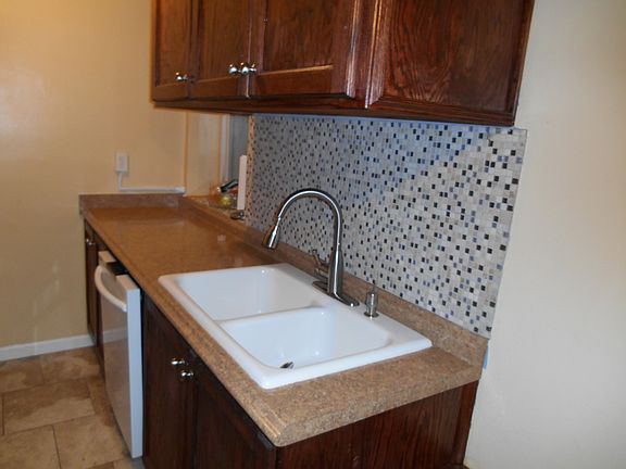 4th image of 440 Warburton Ave APT 5A