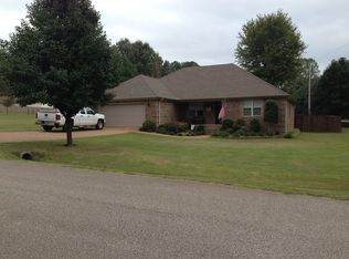 200 Sunset Dr, Huntingdon, TN 38344