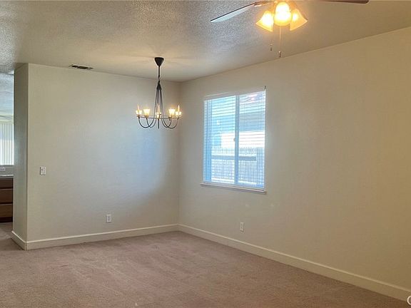 4th image of 424 Barclay Way