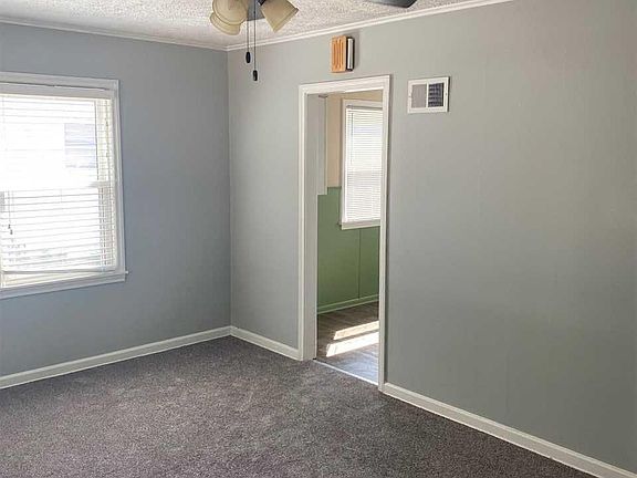 3rd image of 2135 N C St