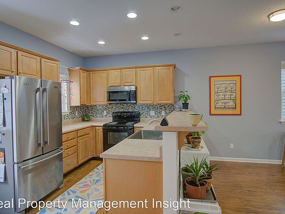 5th image of 347 Courtney Cir