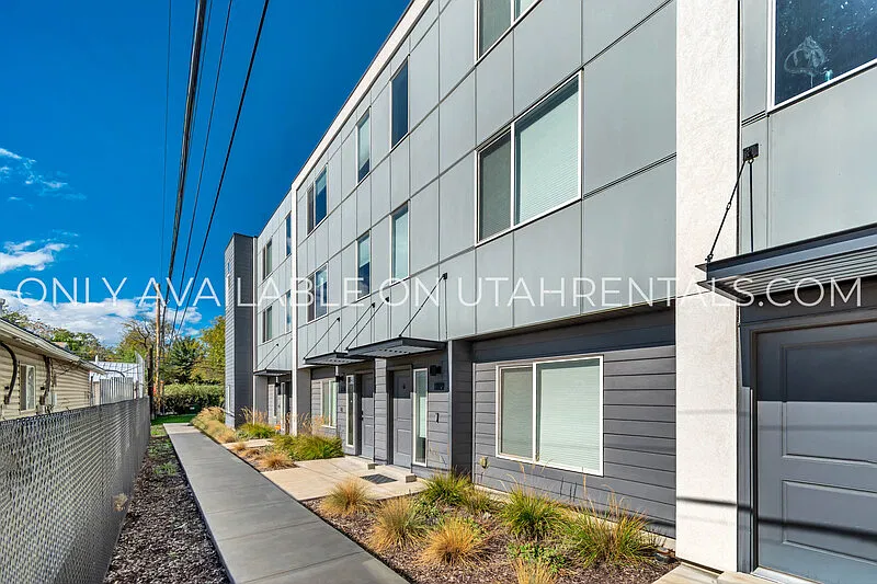 2 bed, 2.5 bath, 1758 sqft, $2,500 — Photo 4