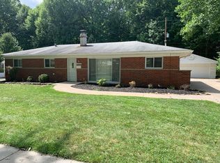 18249 Norwich Rd, Livonia, MI 48152