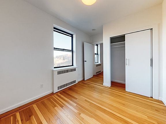 4th image of 200 Haven Ave #6EE