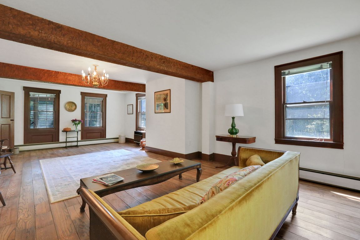 next background image