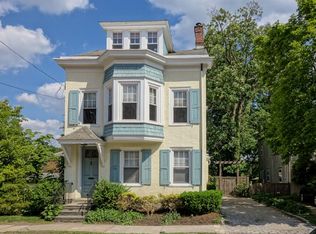 244 E Gravers Ln, Philadelphia, PA 19118