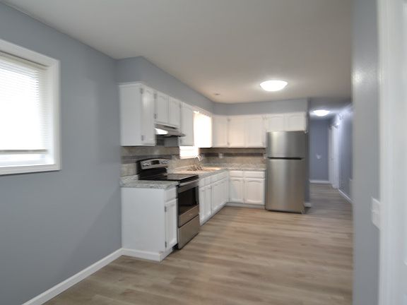 5th image of 108 E Mary Ave