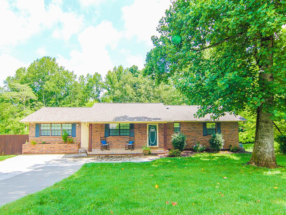 1st image of 307 Highland Cir