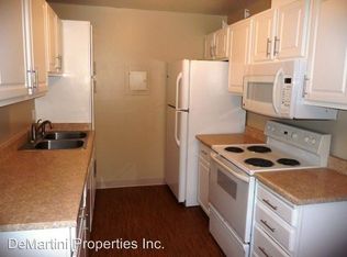 920 N 100th St APT 09, Seattle, WA 98133