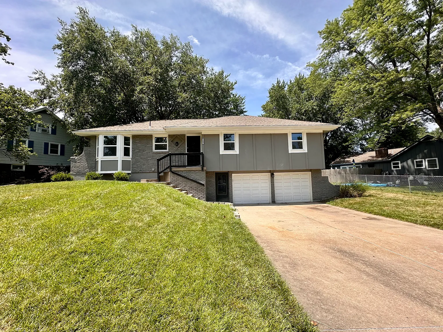 3 bed, 1730 sqft, $2,100 — Photo 1