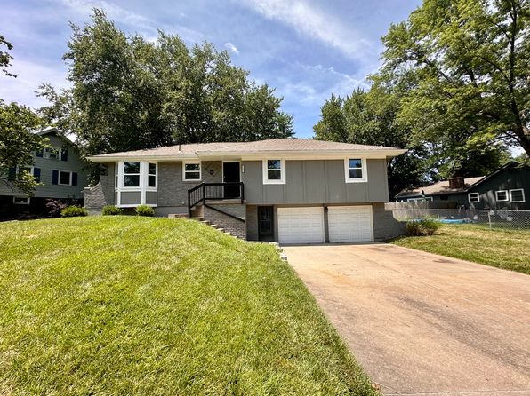 1102 SW Lakeview Blvd