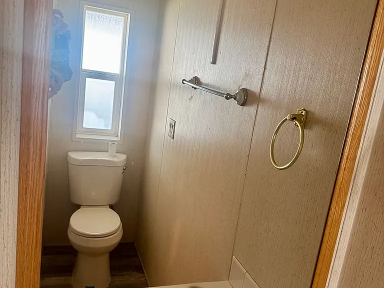 1724 Stoneridge Dr — Photo 5