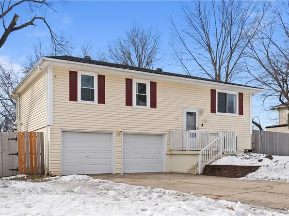 1105 NW Golfview Dr, Grain Valley, MO 64029