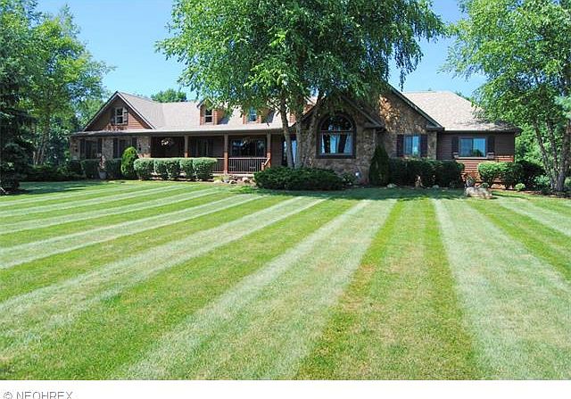 1st image of 219 Brent Allen Dr