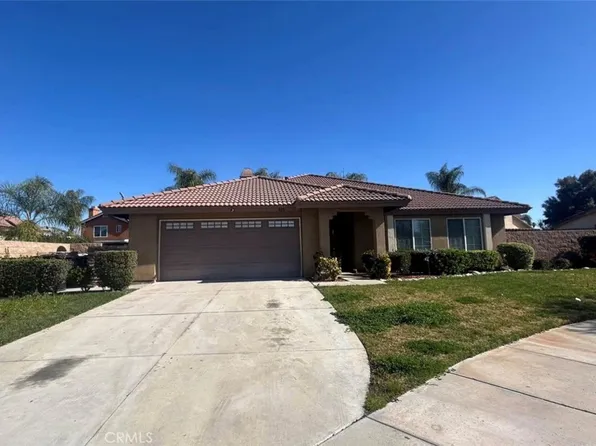 828 Coramdeo Ct, Hemet, CA 92543