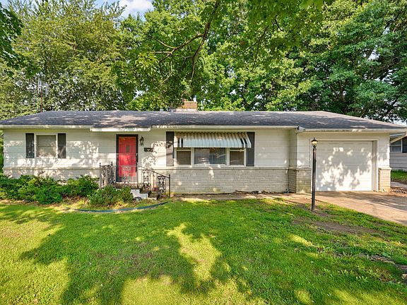 3rd image of 941 S Spring Park Boulevard
