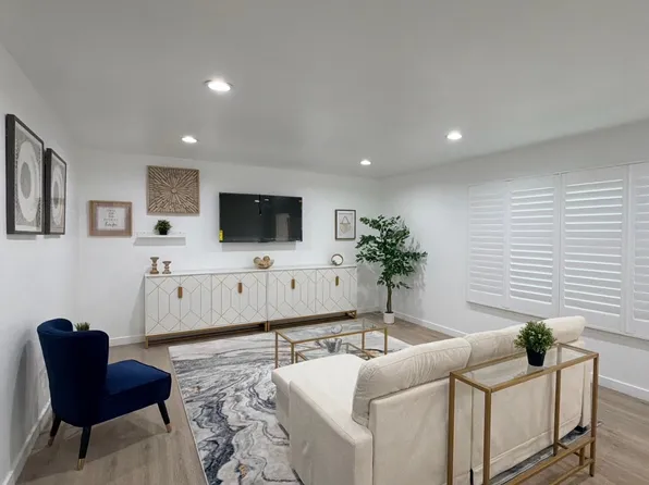 3500 W Manchester Blvd Unit 420, Inglewood, CA 90305