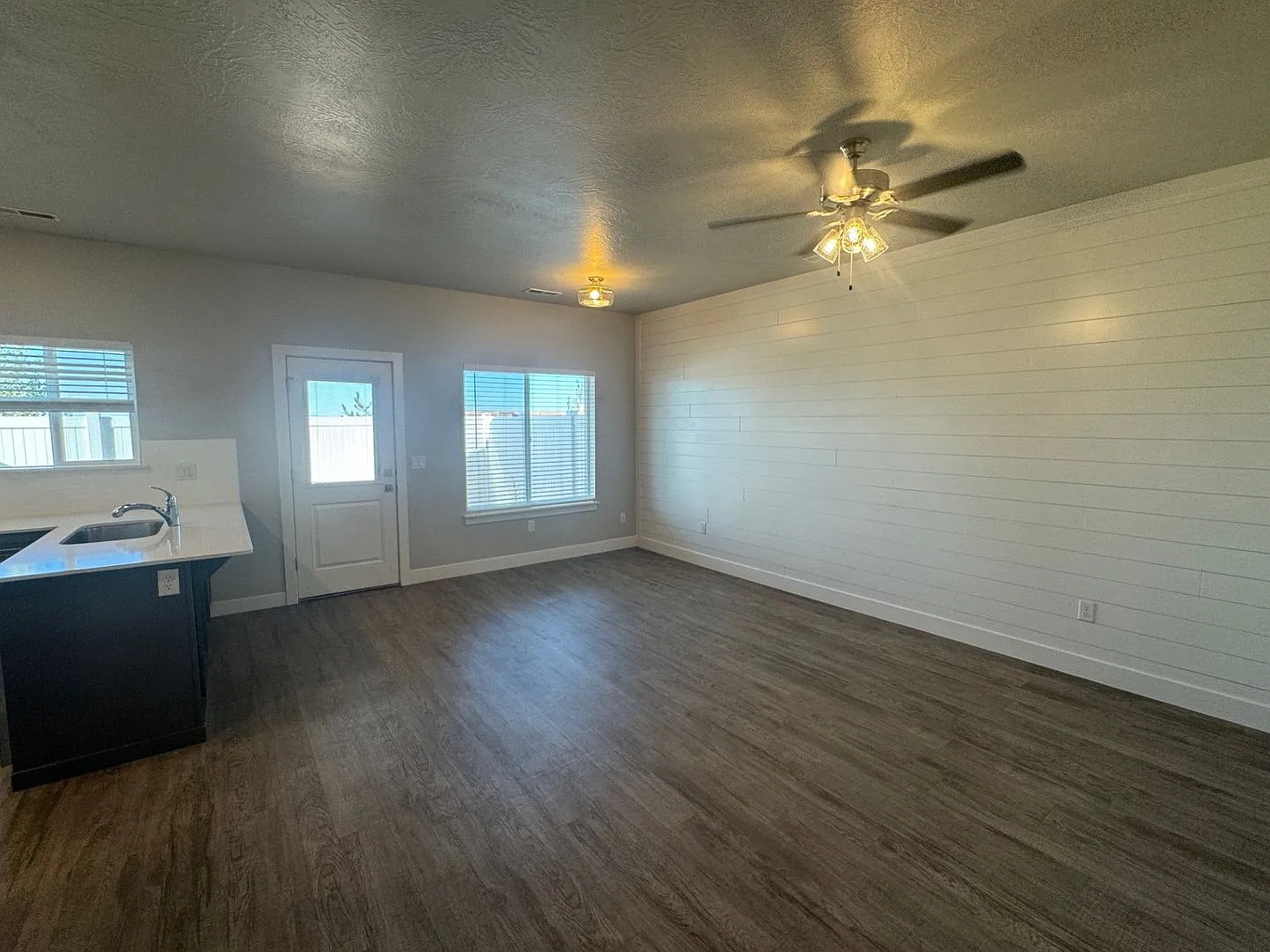 3 Bed 2 1/2 Bath Townhome — Photo 4