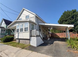 23 Sugarloaf St, Campbellton, NB E3N 3B2