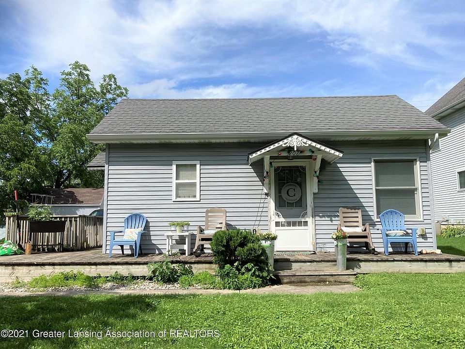 1st image of 207 Williams St