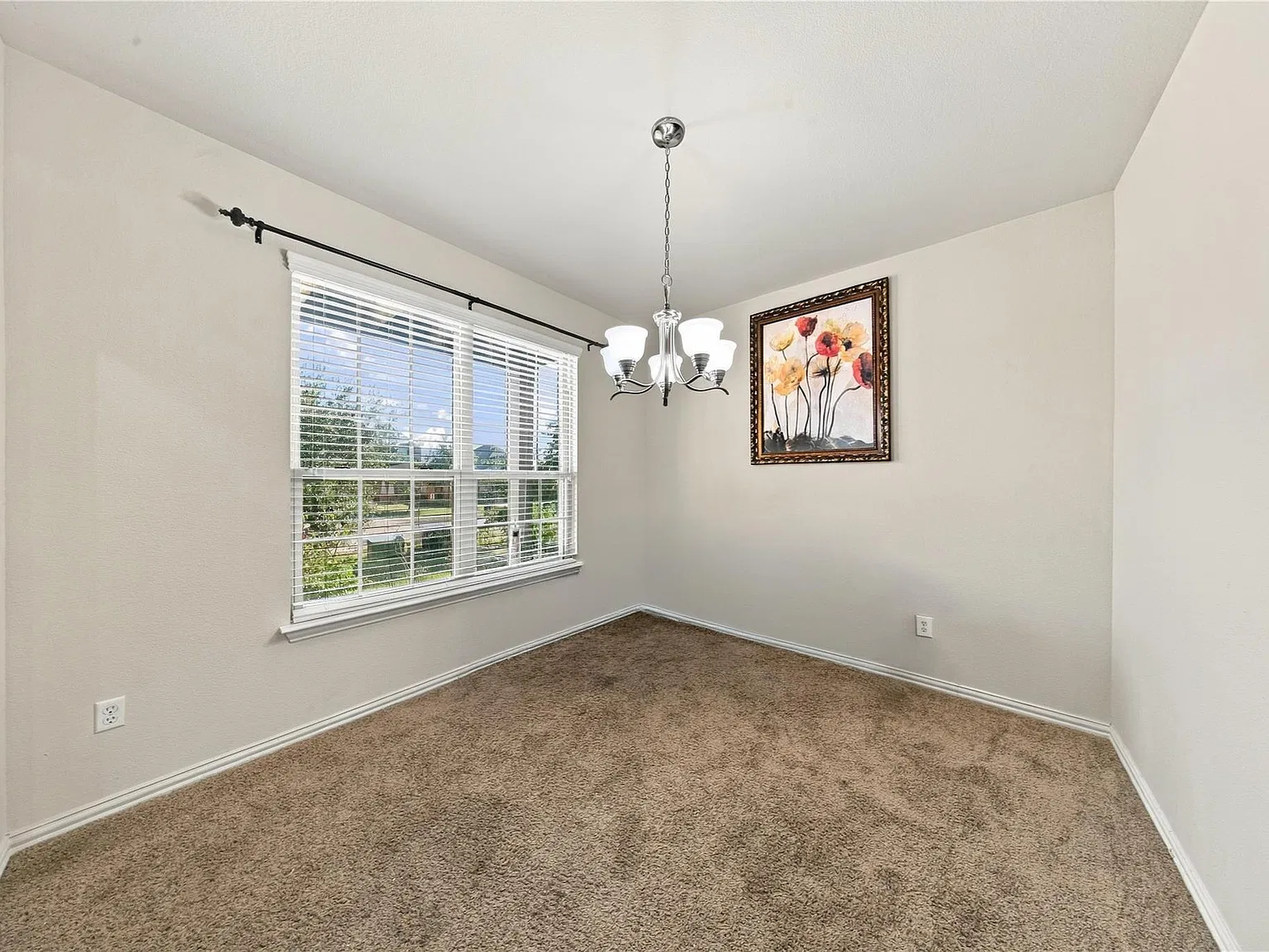 4 bed, 3.5 bath, 2589 sqft, $2,250 — Photo 2