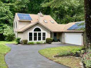 25 Glade Mallow Road, Malta, NY 12020