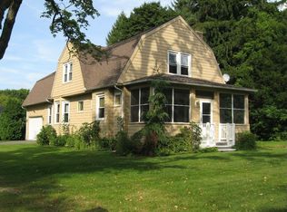 98 Lincoln Park, Longmeadow, MA 01106