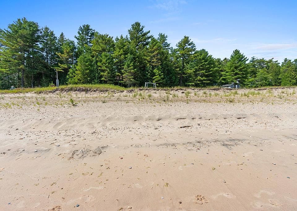 3956 Glidden Dr, Sturgeon Bay, WI 54235 Zillow