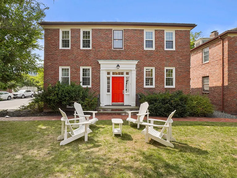 1 Garden Ct #1 — Photo 12
