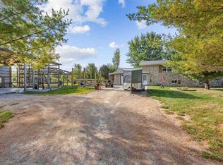 2866 60th St, Vinton, IA 52349