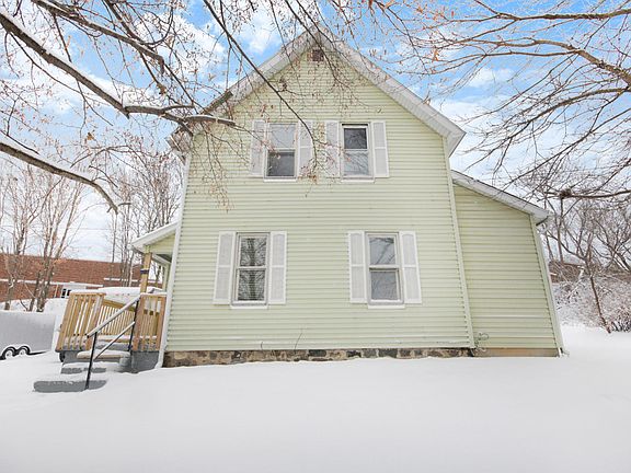 5th image of 4049 W River Dr NE