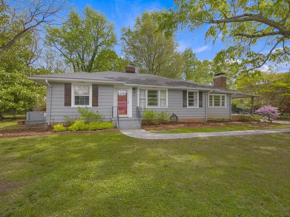 109 Hale Dr, Taylors, SC 29687