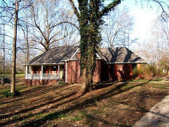 1st image of 7463 Hickory Estates Dr