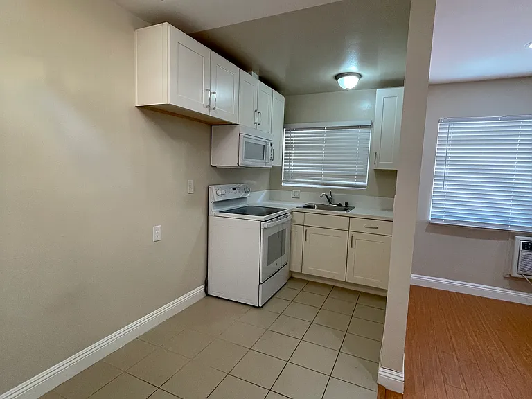 7251 Amigo Ave #3 — Photo 3