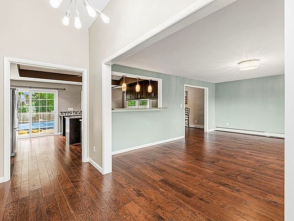 4th image of 5434 Miami St