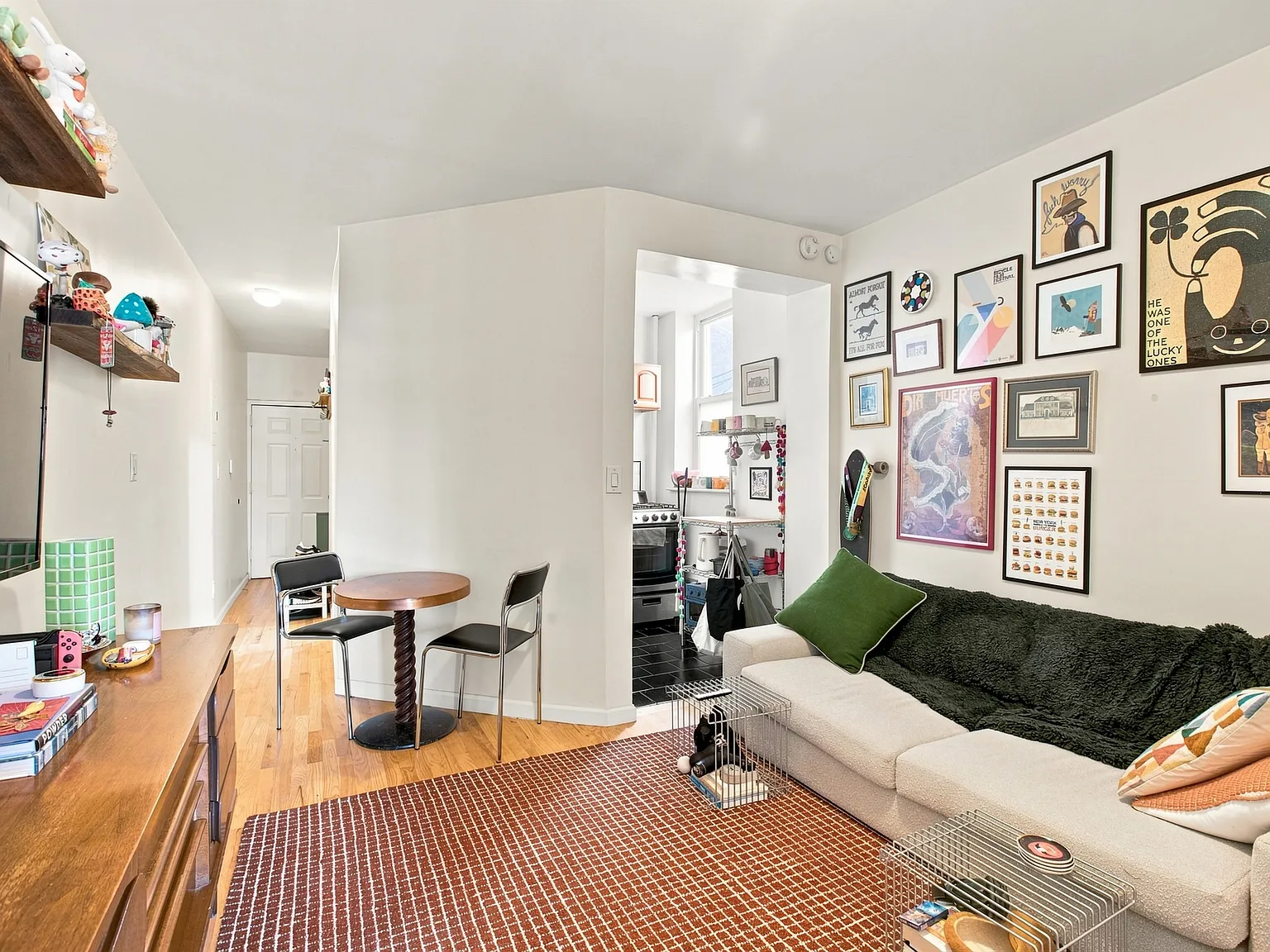 123 Guernsey Street — Photo 2