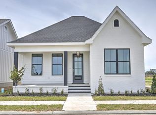 203 Royal Oak Blvd, Thibodaux, LA 70301