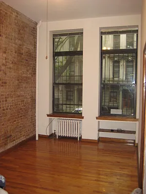 Rented by Magnone Real Estate | media 22