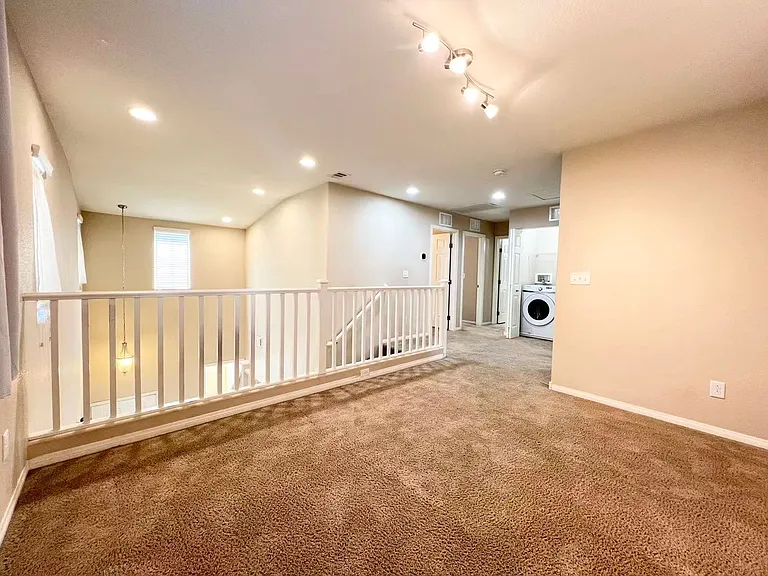 11002 Sardinia Sands Dr — Photo 22