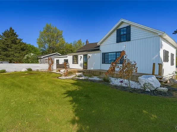 20304 Burton Rd, Sackets Harbor, NY 13685