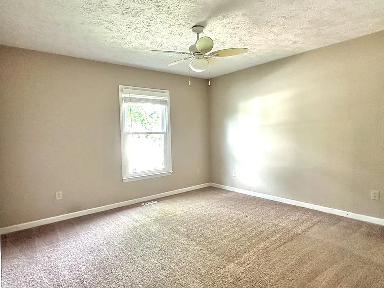 5613 Kingstree Dr — Photo 12