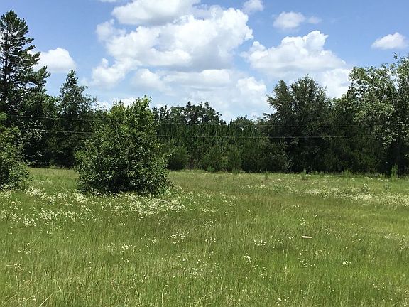 5th image of 3883 SW Ichetucknee Ave