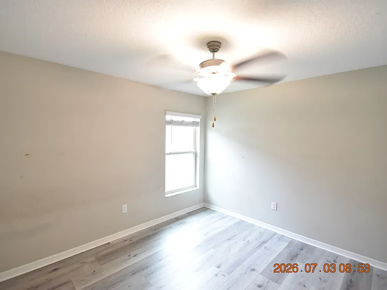 3507 N Maryland Ave — Photo 41