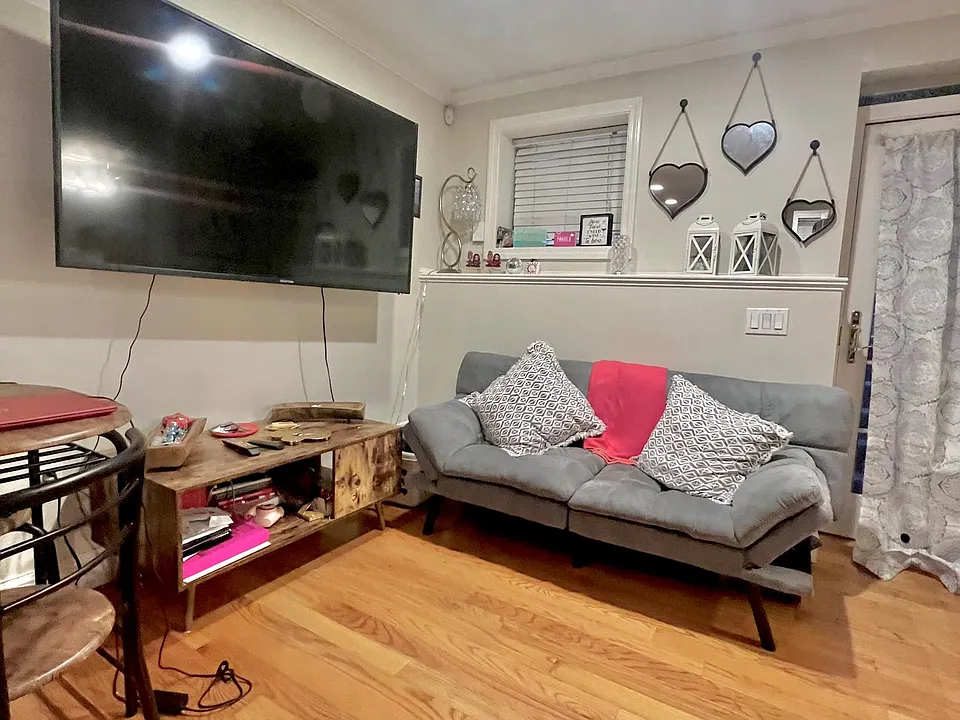 11 Wiget St #1