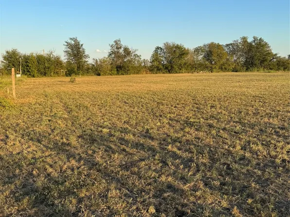 Mardell Ln, Howe, TX 75459