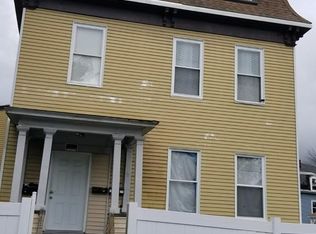 15 Larch St, Worcester, MA 01609