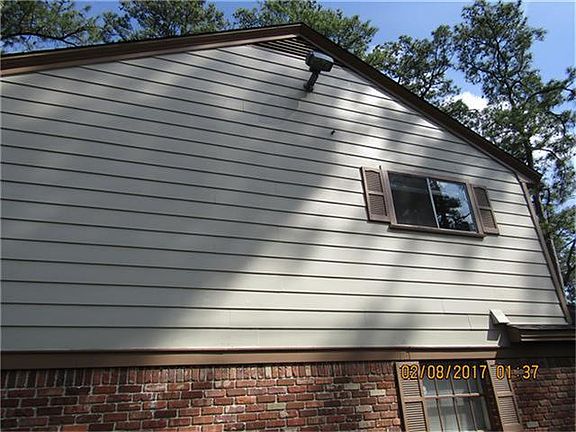 2nd image of 1403 Saddlecreek Dr